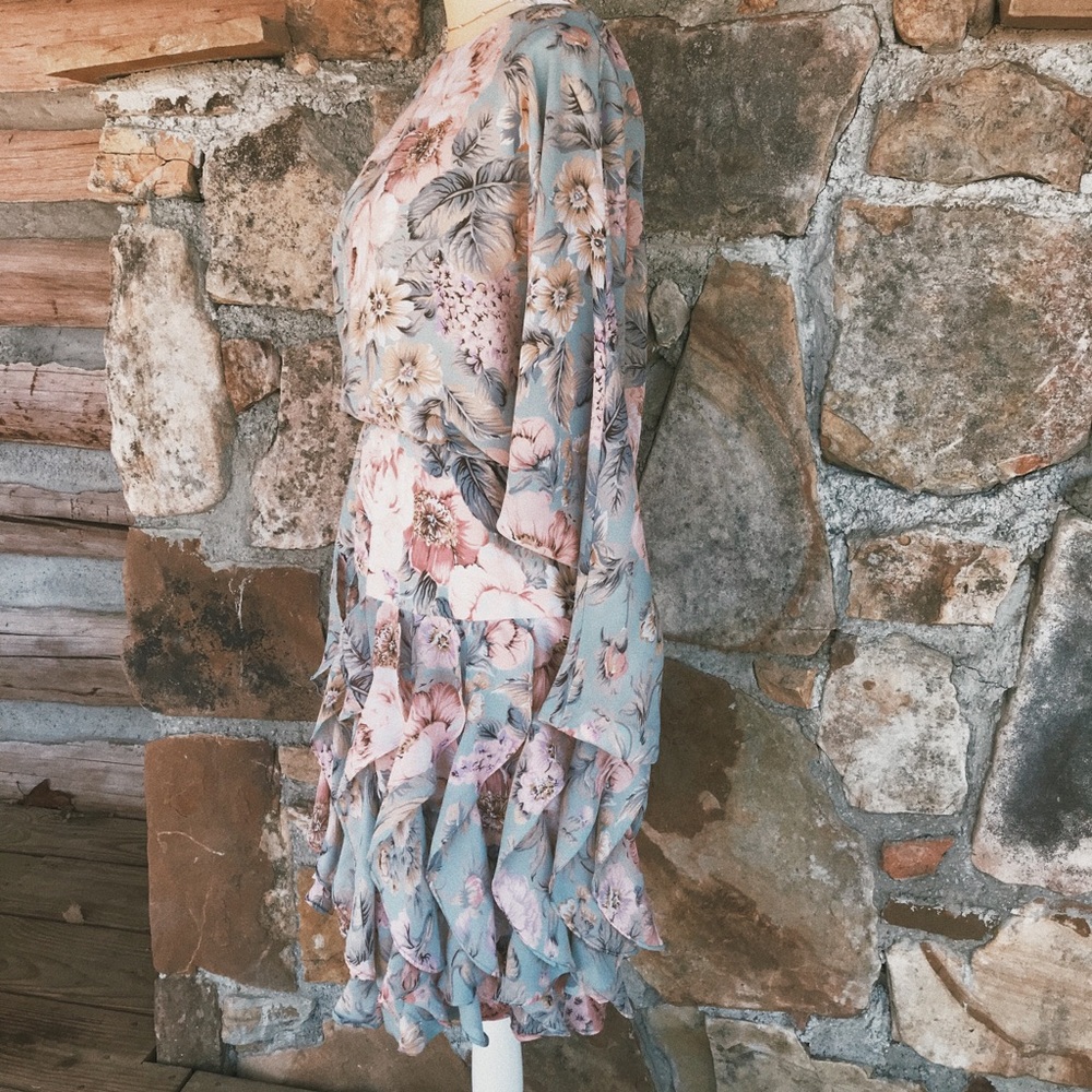 Handmade Vintage Backless Long Sleeve Floral Dress